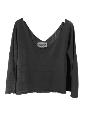 Chic Black Short Sweater for Women – Trendy Knit Top for Layering and Casual Wear